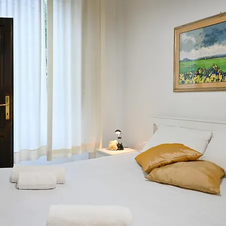 - Eden Garden Flat