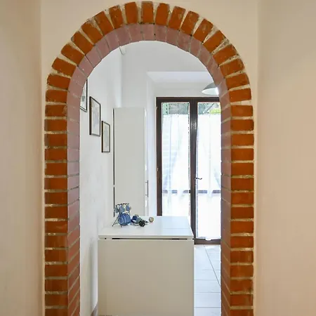 Apartament Innpisarentals - Eden Garden Flat Piza