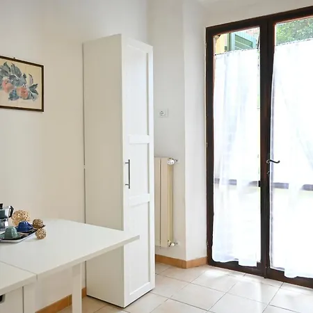 - Eden Garden Flat *
