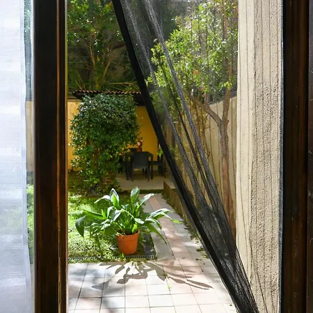 - Eden Garden Flat Apartment *