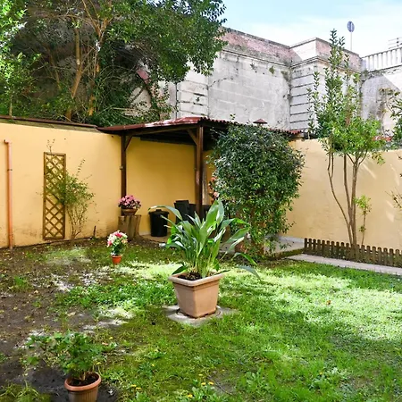 - Eden Garden Flat Apartment *