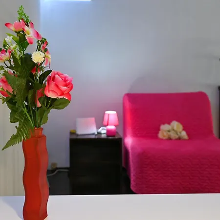 - Eden Garden Flat Lejlighed